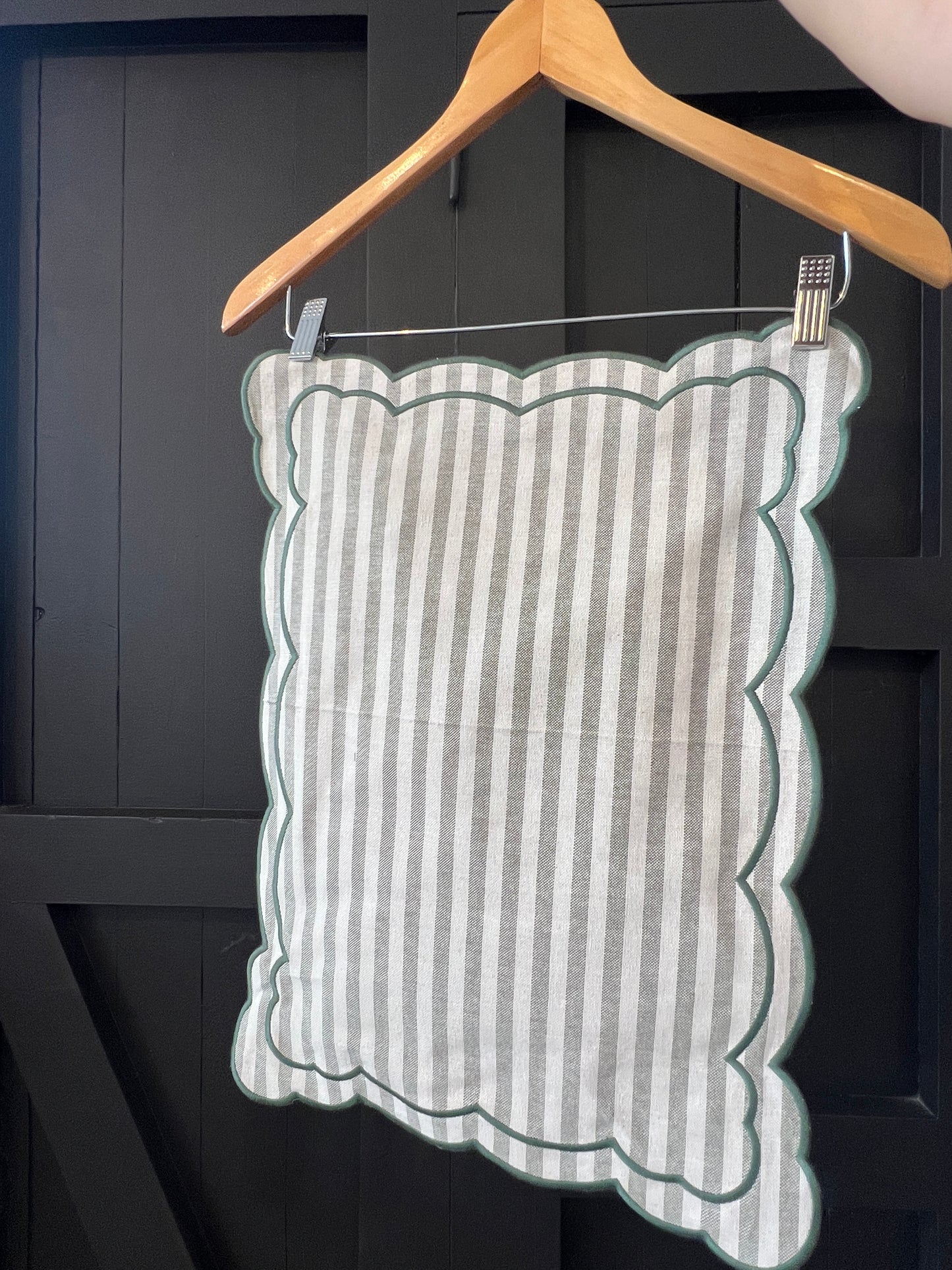 MANTEL INDIVIDUAL BORDADO